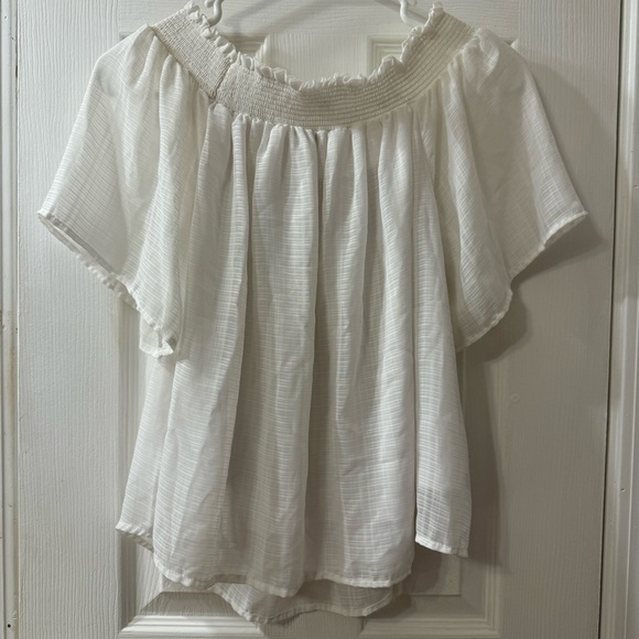 Cato Tops - 💜 3/$15 CATO White blouse Small